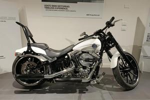 HARLEY DAVIDSON Softail 1690 Breakout Softail 1.7