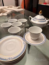 Servizio da the / caffe in porcellana