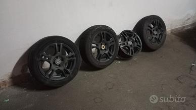 3 ruote e 1 cerchio