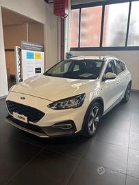 Ford focus active 1.0 ecoboost hybrid