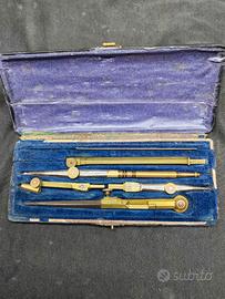 Compasso in ottone con scatola