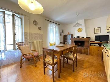 MULTILOCALE A BAJARDO