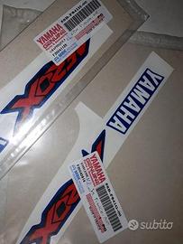 adesivo x sotto scudo Aerox 2004