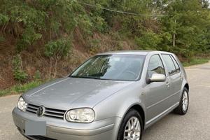 GOLF 4