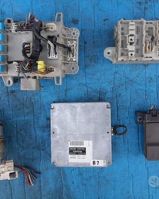 Body computer Toyota Rav4 05 2000cc TD 1CDFTV