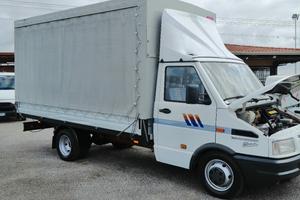 Iveco turbo daily 35. 10 squalettto centinato 