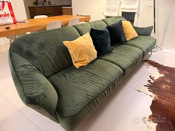 Divano in velluto verde Divani&Divani by Natuzzi