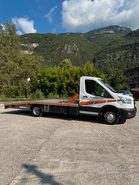 Ford Transit CARROATTREZZI trasporto veicoli pat.B