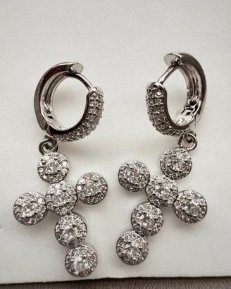 Orecchini "pendenti a croce" con strass