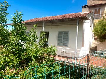 Casa indipendente due stanze ampia cucina e bagno