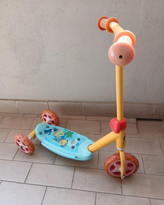 monopattino tre ruote Winnie the Pooh  2-4 anni