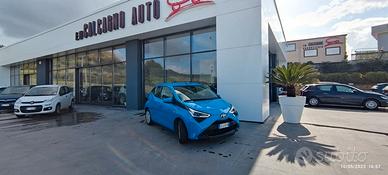 Toyota Aygo Connect 1.0 VVT-i 72CV 5 porte x-busin