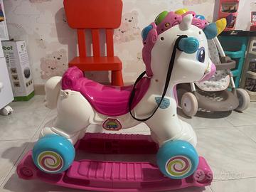 Dondolo unicorno