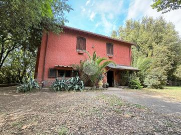 VILLA SINGOLA A VITERBO