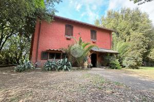 VILLA SINGOLA A VITERBO