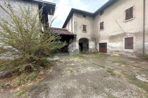 CASA INDIPENDENTE A ACQUAFREDDA