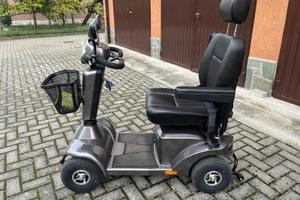 Scooter elettrico per anziani/disabili Sterling S4