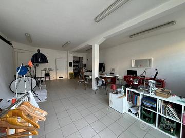 Immobile di 70 m² con 1 locale a Bologna