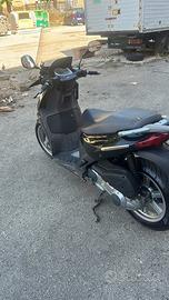 Aprilia 200