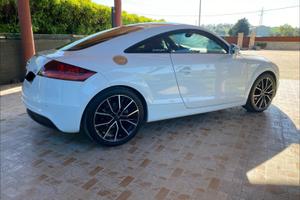 AUDI TT MK2 (2010)