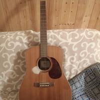 Chitarra cort