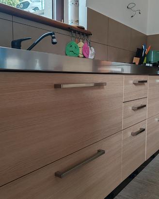 Cucina completa di tutti gli elettrodo