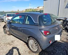 Opel Adam 1.2 benzina 69cv anno 2013 incidentata