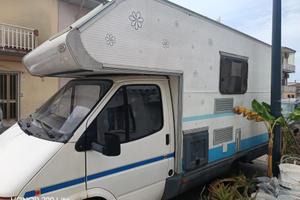 CAMPER FORD RIMOR KATAMARANO