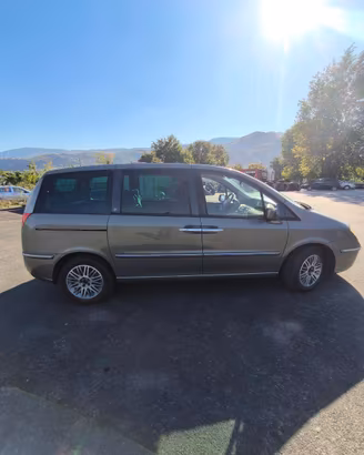 LANCIA  PEDRA 7 POSTI 2.2 DIESEL 2009  AFFIDABILE