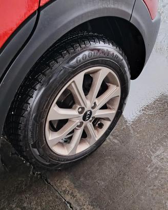 cerchi in lega con gomme invernali 