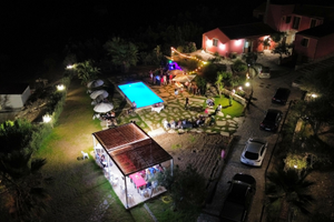 Splendida location con piscina per eventi