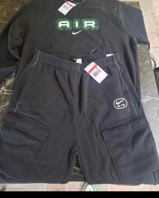 tuta nike air Taglia L nuova con cartellino