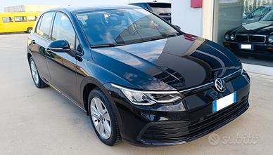 Volkswagen Golf 8 2.0 TDI 115 CV SCR Life - Servic
