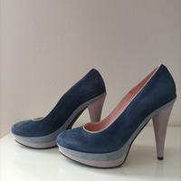 scarpa donna con tacchi alti 