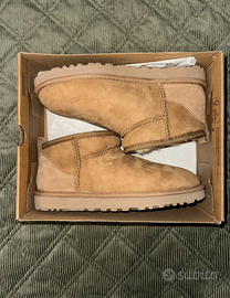 Stivaletti corti donna UGG Ultra Mini EU 40
