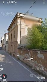 Villa d'epoca in centro del paese