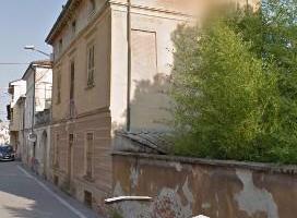 Villa d'epoca in centro del paese