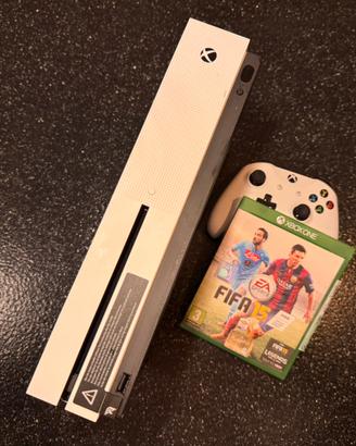 Xbox One funzionante + controller e FIFA 15