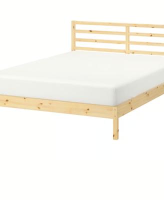 Letto matrimoniale Ikea Tarva