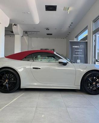 PORSCHE - 911 Cabrio