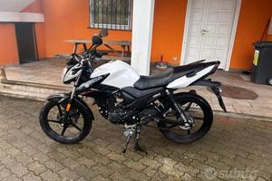 Moto yamaha ys125