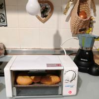 Piccolo forno per scaldare pane brioche 