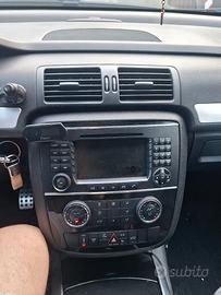 Mercedes  r 320