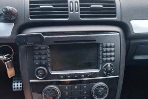 Mercedes  r 320