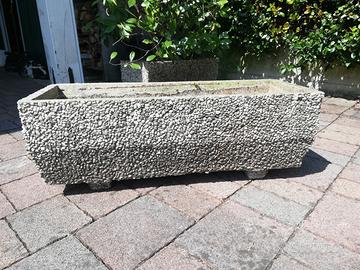 fioriera in cemento ghiaino lavato