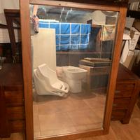Specchio bagno con cornice in legno