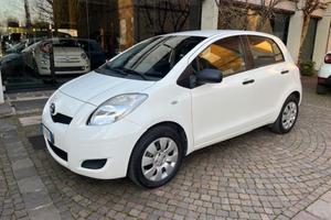 TOYOTA Yaris 1.0 5 porte Nepoatentati