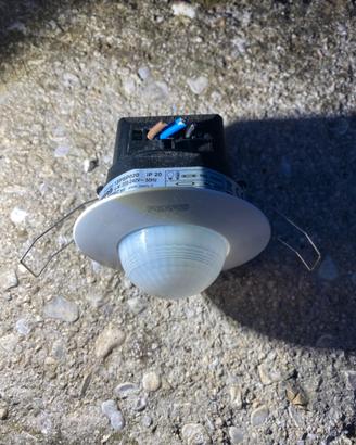 Rivelatore presenza ir per accensione luce