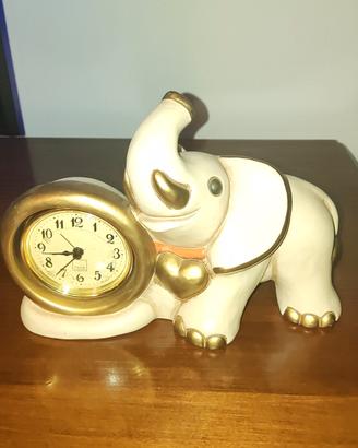 Thun elefante con orologio