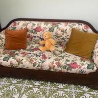 coppia divani legno massello con cassetti